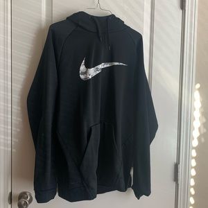 NIKE DRY FIT HODDIE